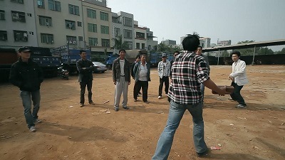Journey to the South film still 2: Bing fighting back